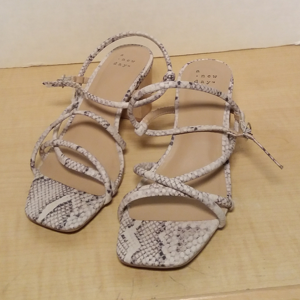 Low Block Heel Strappy Sandals Python Print, NEW